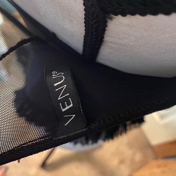 Venus Black Bow Bodysuit ⋆｡‧₊°♱༺𓆩❦︎𓆪༻♱༉‧₊˚. - Picture 5 of 5